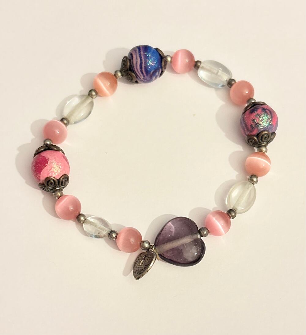 Vintage Glass Heart Bead Bracelet 7.25
